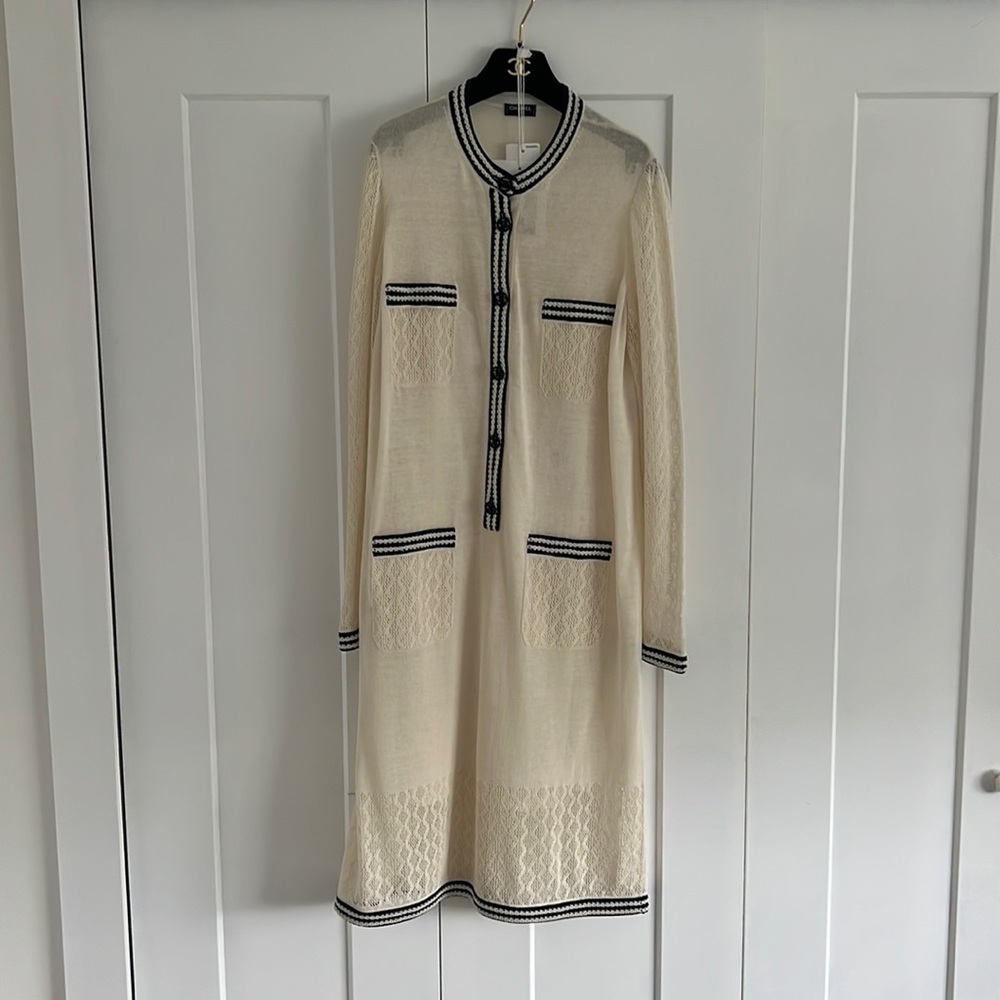 Chanel dress cream and black size 42 with lining
